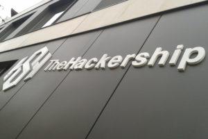 letra-corporea-thehackership-grupo_escriche