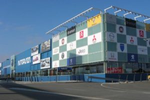 lona-gigante-autoplaza-grupo_escriche