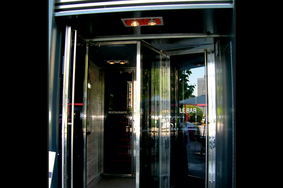 puerta-acceso-restaurante-grupo_escriche